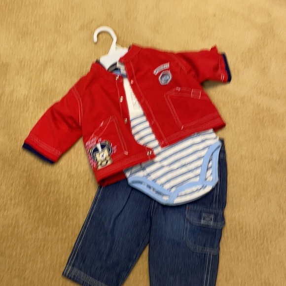 NWT- 3 piece outfit - Picture 3 of 9